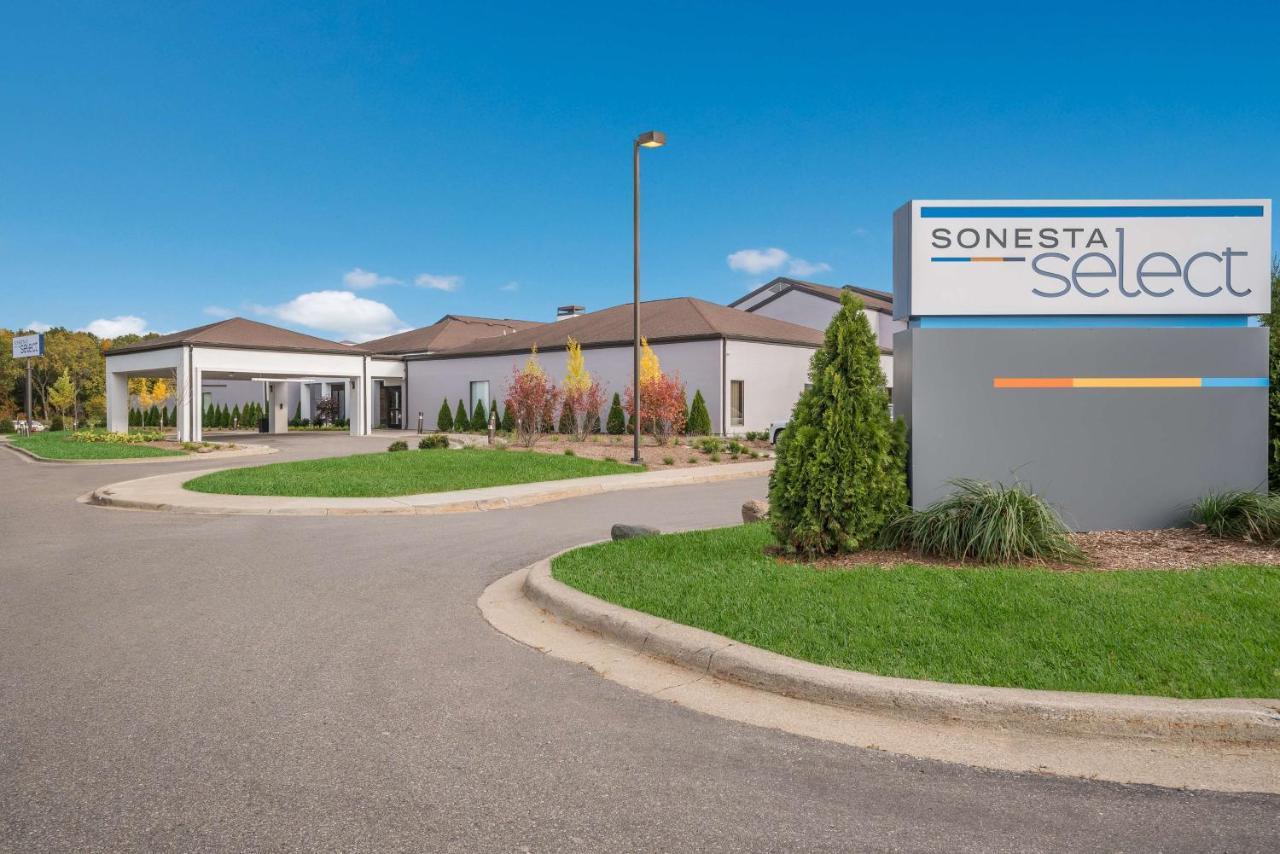 Hotel Sonesta Select Detroit